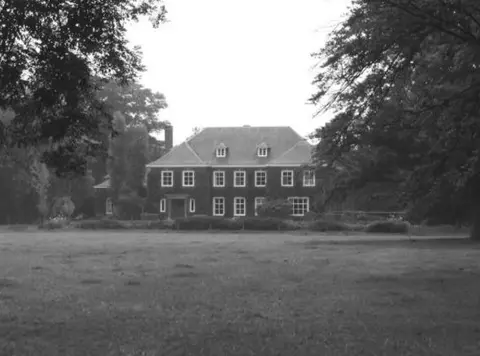 Hoogboom - Villa Hazenveld - Hobonia