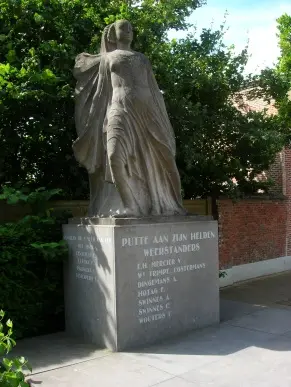 FZ Standbeeld J. Speth 19